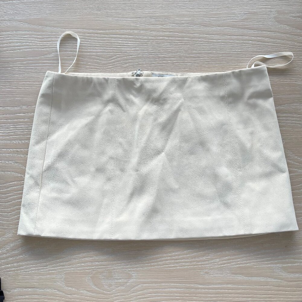 LOBA Anabella Faux Leather Micro Skirt in Off White - Picture 5 of 5